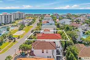 Villa De Palmas 5 Bedroom Home by RedAwning