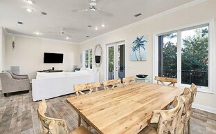 Villa De Palmas 5 Bedroom Home by RedAwning