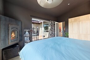 Jackalope Junction-pool, Hot Tub, Fire Pit, Bbq & Desert Views! 2 Bedr