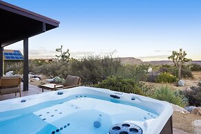 Jackalope Junction-pool, Hot Tub, Fire Pit, Bbq & Desert Views! 2 Bedr
