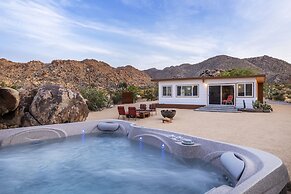 La Luna Azul - Privacy In The Boulders W/ Hot Tub & Fire Pit 2 Bedroom
