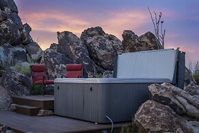 La Luna Azul - Privacy In The Boulders W/ Hot Tub & Fire Pit 2 Bedroom