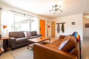The Rockhopper - Hot Tub, Fire Pit & Walk To Downtown Jt! 4 Bedroom Ho