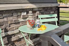 Coastal Chic Home near New Belgium & Old Town FC