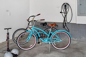 Coastal Chic Home near New Belgium & Old Town FC