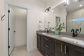 Coastal Chic Home near New Belgium & Old Town FC