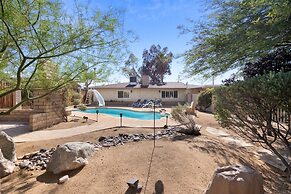 Roadrunner Inn - Pool, Hot Tub, Bbq And Fire Pit! 2 Bedroom Home by Re