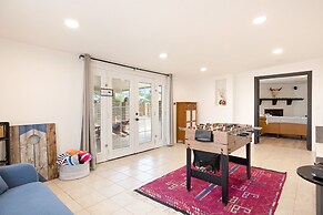 Roadrunner Inn - Pool, Hot Tub, Bbq And Fire Pit! 2 Bedroom Home by Re