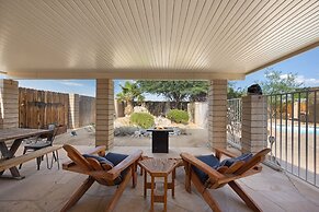 Roadrunner Inn - Pool, Hot Tub, Bbq And Fire Pit! 2 Bedroom Home by Re