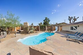 Roadrunner Inn - Pool, Hot Tub, Bbq And Fire Pit! 2 Bedroom Home by Re