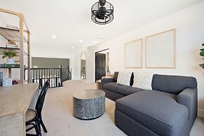 Chateau Evie James -high End Luxury Home W/pool,hot Tub,gameroom 5 Bed