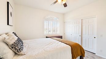 Hillside Desert House - Hot Tub, Fire Pit And Bbq! 3 Bedroom Home by R