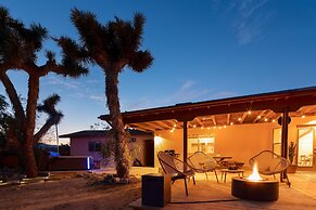 Sukha Life Retreat - Beautiful Views, Close To Jtnp W/hot Tub! 2 Bedro