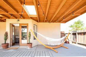 Sukha Life Retreat - Beautiful Views, Close To Jtnp W/hot Tub! 2 Bedro