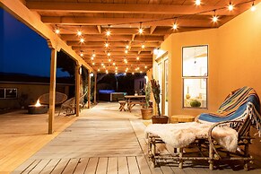 Sukha Life Retreat - Beautiful Views, Close To Jtnp W/hot Tub! 2 Bedro