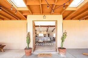 Sukha Life Retreat - Beautiful Views, Close To Jtnp W/hot Tub! 2 Bedro