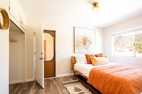 Sukha Life Retreat - Beautiful Views, Close To Jtnp W/hot Tub! 2 Bedro