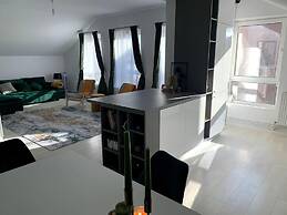 Spacious 3 Bed Apartment Cluj Floresti Near Vivo