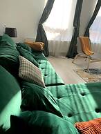 Spacious 3 Bed Apartment Cluj Floresti Near Vivo