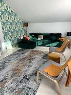 Spacious 3 Bed Apartment Cluj Floresti Near Vivo