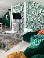 Spacious 3 Bed Apartment Cluj Floresti Near Vivo