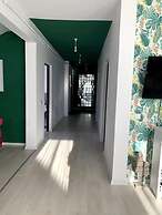 Spacious 3 Bed Apartment Cluj Floresti Near Vivo