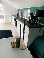 Spacious 3 Bed Apartment Cluj Floresti Near Vivo