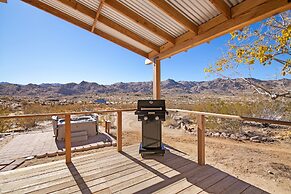 Dreamspace - Hot Tub, Fire Pit, 5 Min. To Park 2 Bedroom Home by RedAw