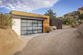 A Little Tish - Secluded Stargazers Getaway 2 Bedroom Home by RedAwnin
