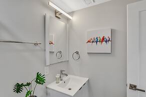 University City - Philadelphia 6 Bedroom Home by RedAwning