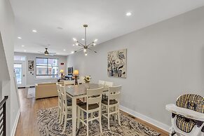 University City - Philadelphia 6 Bedroom Home by RedAwning