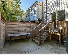 University City - Philadelphia 6 Bedroom Home by RedAwning