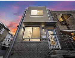 University City - Philadelphia 6 Bedroom Home by RedAwning