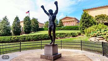 University City - Philadelphia 6 Bedroom Home by RedAwning