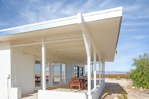 That Desert House - Hot Tub, Privacy & Desert Views! 3 Bedroom Home by