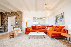 That Desert House - Hot Tub, Privacy & Desert Views! 3 Bedroom Home by