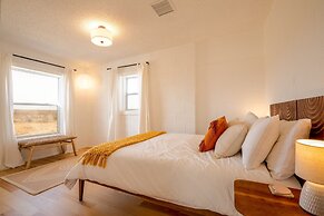 That Desert House - Hot Tub, Privacy & Desert Views! 3 Bedroom Home by