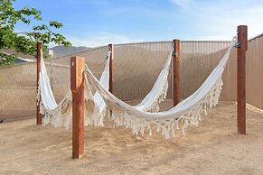 Alana House - Pool, Hot Tub, Bbq, Fire Pit + Walk To Hikes! 4 Bedroom 