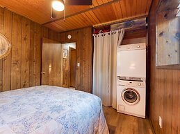 The Little Cabin That Could - Get Cozy In Big Bear 2 Bedroom Home by R