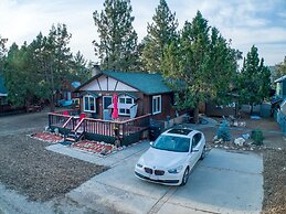 The Little Cabin That Could - Get Cozy In Big Bear 2 Bedroom Home by R