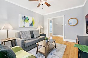 Well equipped 1BR in Chicago highlights