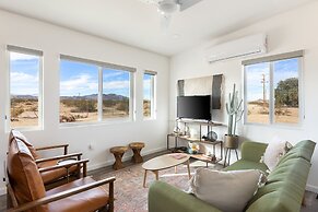 Mojave Ranch - Hot Tub, Fire Pit, Dark Skies And Desert Views! 2 Bedro