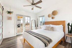 Mojave Ranch - Hot Tub, Fire Pit, Dark Skies And Desert Views! 2 Bedro