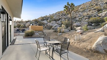 Desert Ridge - Hot Tub, Fire Pit, Bbq, Out Door Shower & Incredi 2 Bed