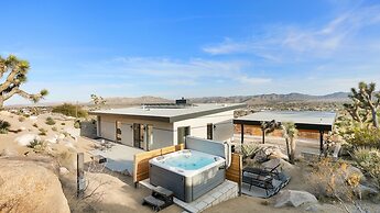 Desert Ridge - Hot Tub, Fire Pit, Bbq, Out Door Shower & Incredi 2 Bed