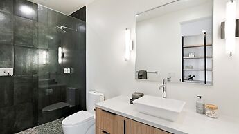 Desert Ridge - Hot Tub, Fire Pit, Bbq, Out Door Shower & Incredi 2 Bed