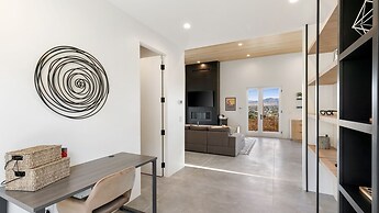 Desert Ridge - Hot Tub, Fire Pit, Bbq, Out Door Shower & Incredi 2 Bed