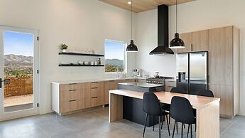 Desert Ridge - Hot Tub, Fire Pit, Bbq, Out Door Shower & Incredi 2 Bed