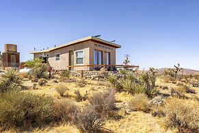 Jensen House - Incredible Desert Views 2 Bedroom Home by RedAwning