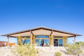 Las Alas Del Sol- A Desert Architectural Gem 2 Bedroom Home by RedAwni